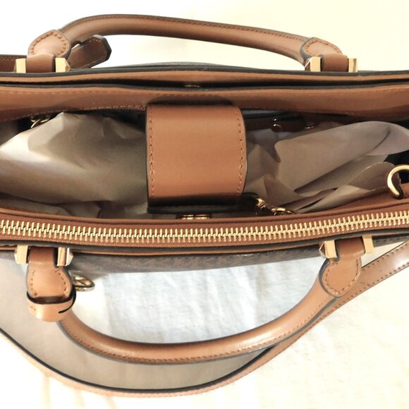 Medium Michael Kors Signature Brown & Camel Leather Tote Handbag Purse - Picture 10 of 15